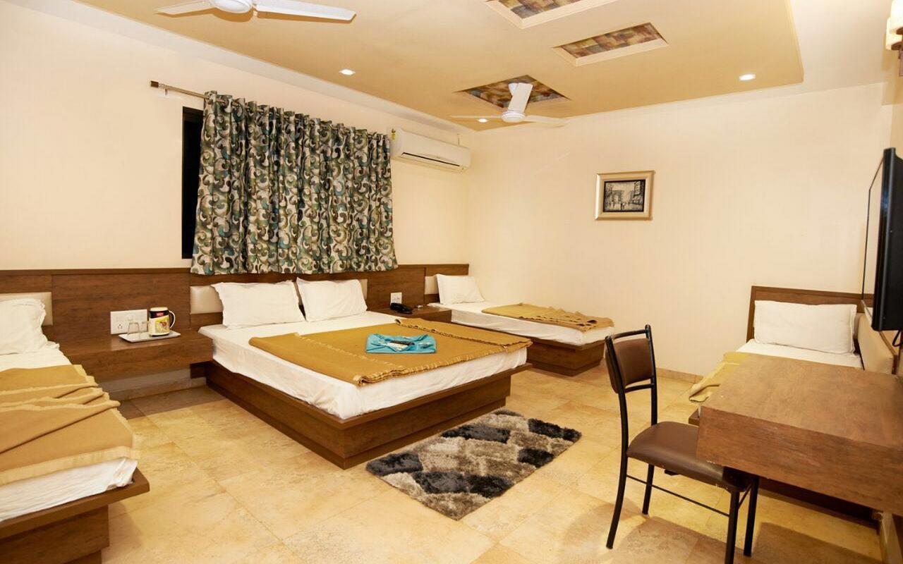 Hotel Sai Suraj Park Shirdi Exterior photo