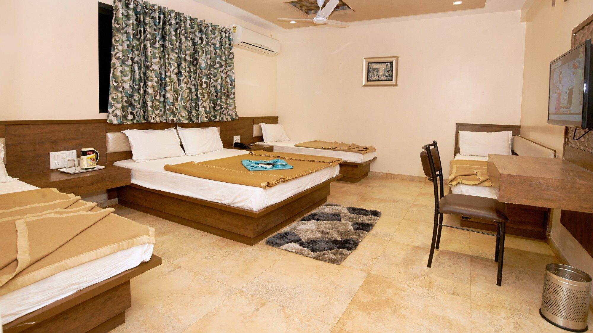Hotel Sai Suraj Park Shirdi Exterior photo