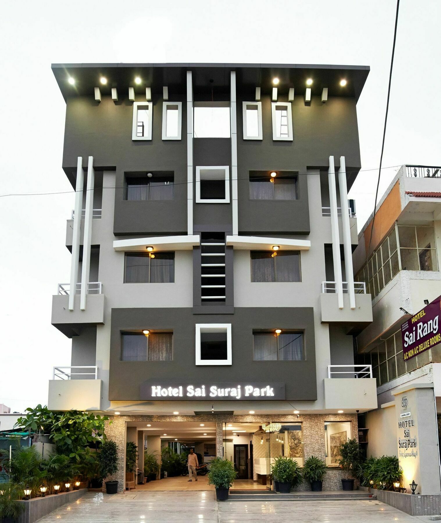 Hotel Sai Suraj Park Shirdi Exterior photo